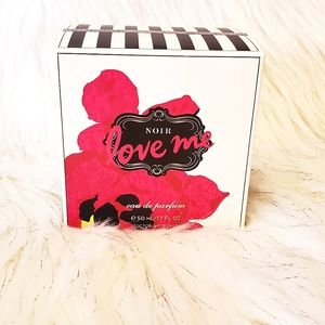 Victoria’s Secret Authentic Noir Love Me Parfum